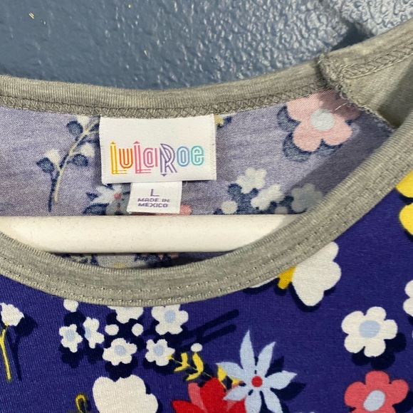 Large Randy - Lularoe - Picture 2 of 2